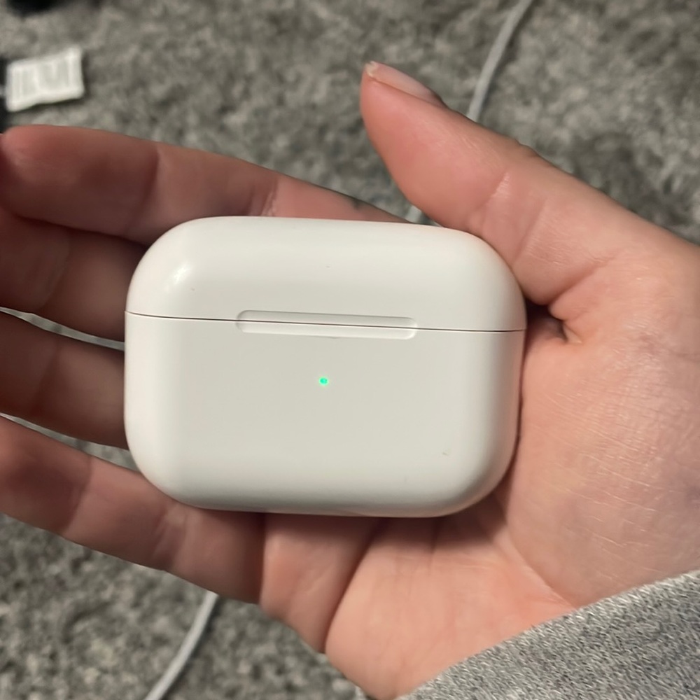 apple airpods